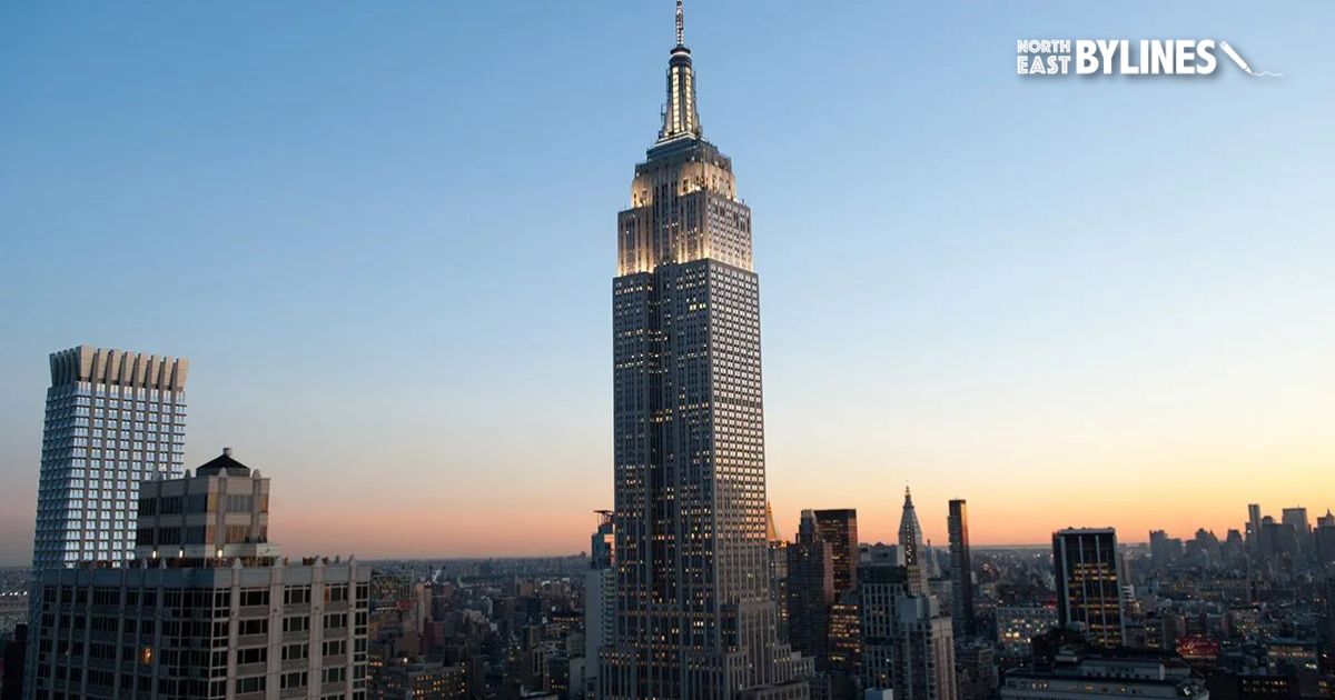 Visiting the Empire State Building, New York Visiting the Empire State Building, New York